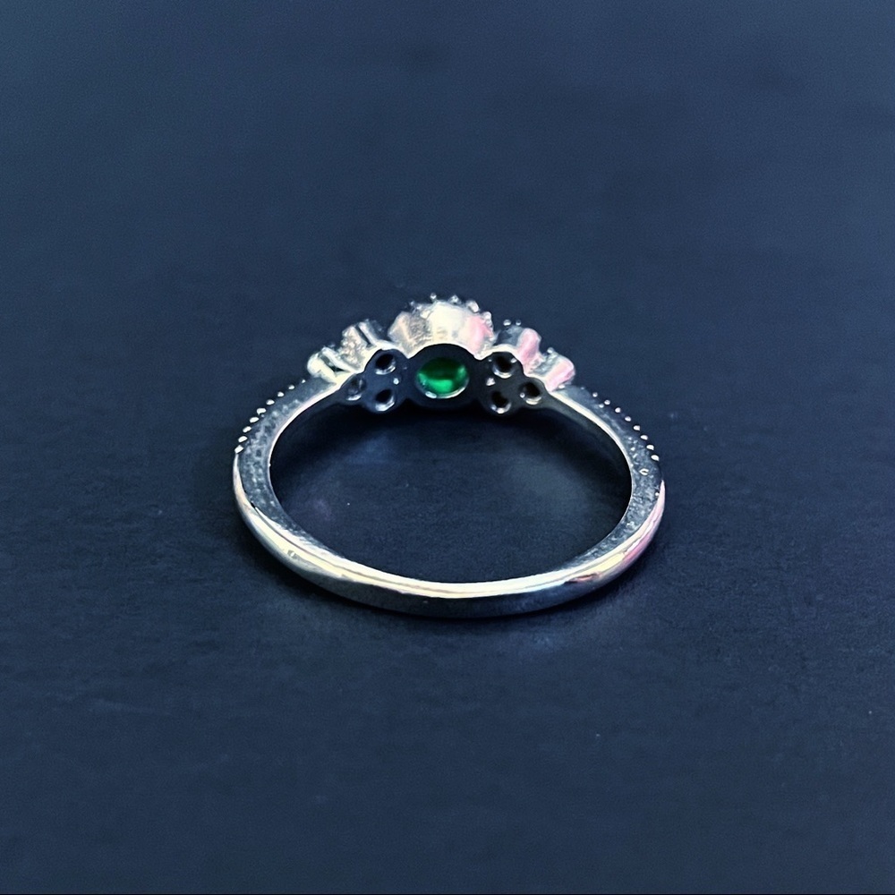 925 Sterling Silver Cubic Zirconia Ring Set - Picture 8 of 9